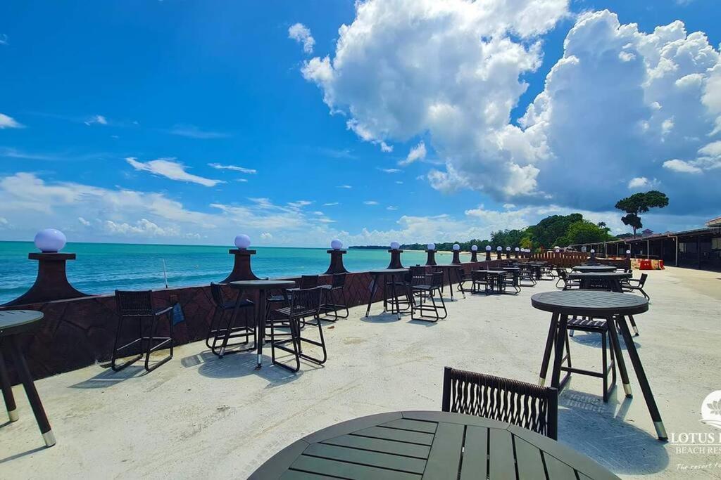Lotus Desaru Beach Resort, 2 Bdrms, W/Splash Park Bandar Penawar Exterior photo