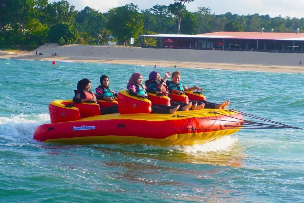 Lotus Desaru Beach Resort, 2 Bdrms, W/Splash Park Bandar Penawar Exterior photo