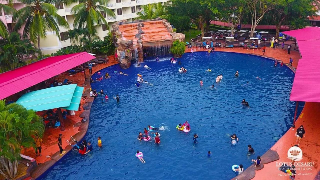 Lotus Desaru Beach Resort, 2 Bdrms, W/Splash Park Bandar Penawar Exterior photo